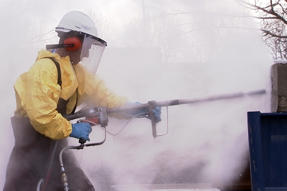 UltraHigh Pressure (U.H.P.) water jetting Altrad Group